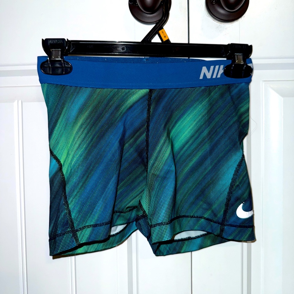 Blue and Green Patterned Thin Band Nike Pro Athletic Shorts Women’s Small